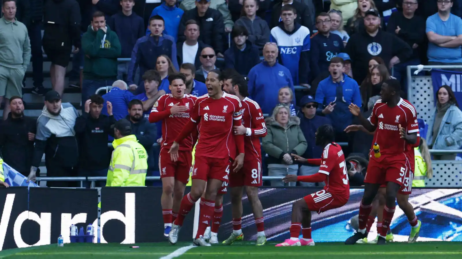 ترتيب الدوري الإنجليزي بعد فوز ليفربول القاتل على إيفرتون