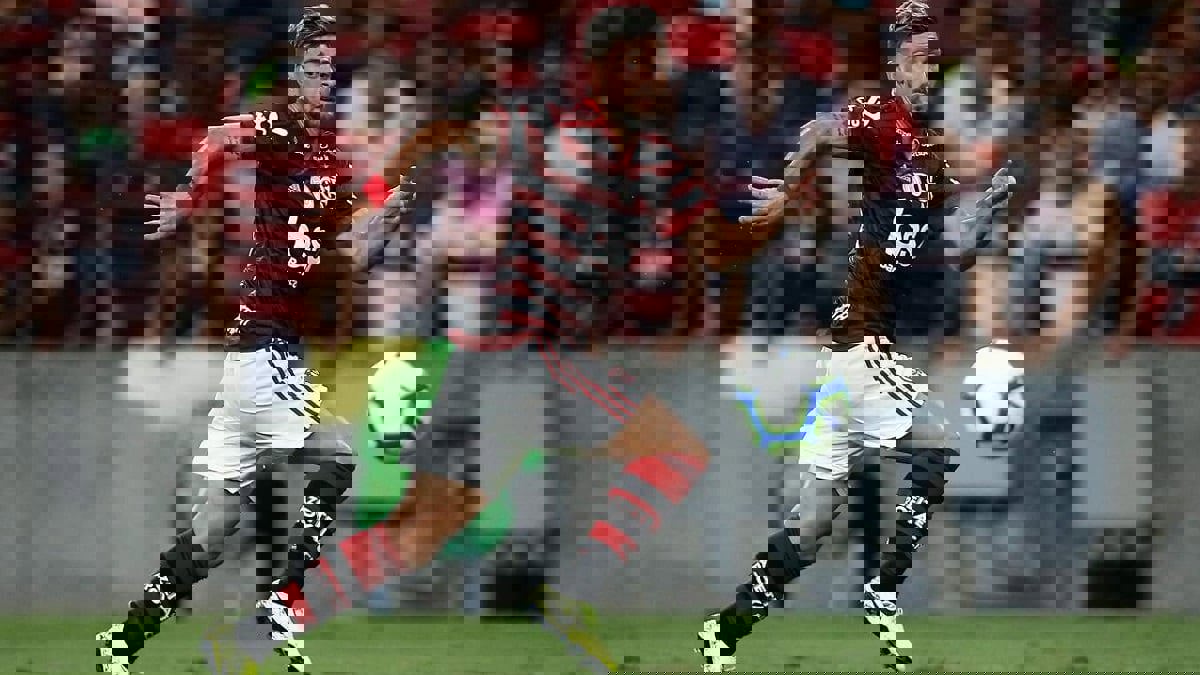 كشف شروط فلامنغو لبيع أراسكايتا للنصر السعودي