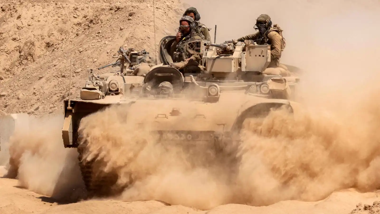 حدث أمني غير مسبوق ومواجهات مباشرة في رفح (فيديو وصور)