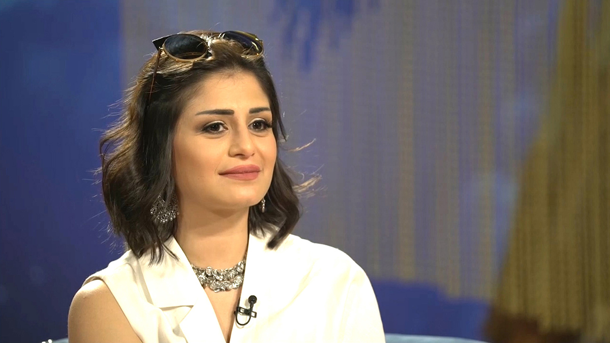 إطلالة مثيرة لمنة فضالي.. والجمهور يذكرها بضحايا "الأورام" و"الأيام الفضيلة" (صور)