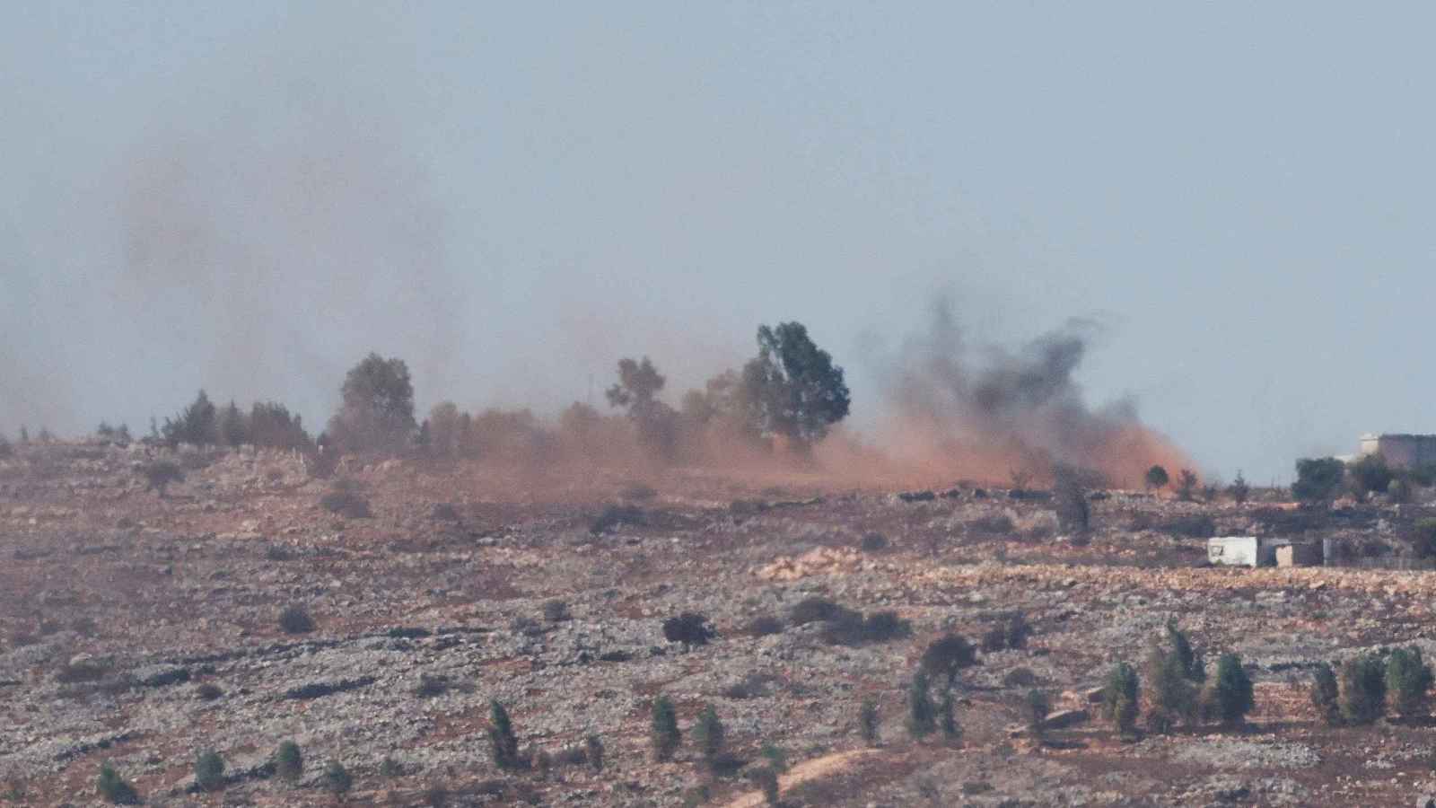 لبنان.. بلدتا "سحمر" و"الخيام" تحت نيران إسرائيلية (فيديو وصور)