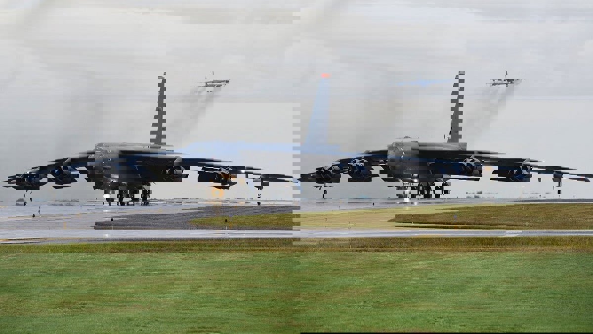 الجيش الأمريكي يرسل قاذفة "بي 52" إلى الشرق الأوسط "في مهمة طويلة"