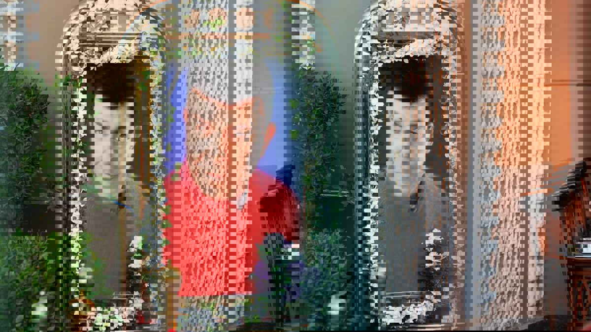 فنانون وإعلاميون وسياسيون في عزاء الراحل سمير صبري