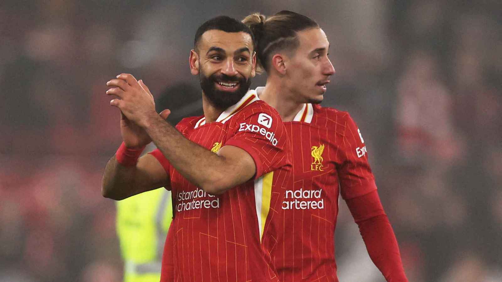 رونالدو قدوته ويتعلم اللغة الإسبانية.. مفاجآت محمد صلاح لا تتوقف (فيديو)