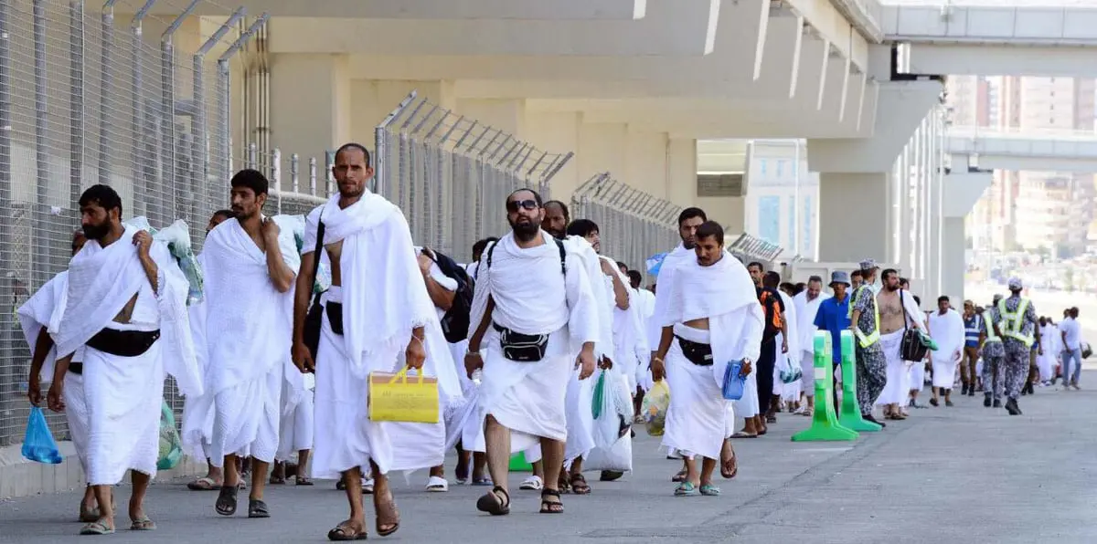 طهران تعيد فتح مكتب بعثة الحج الإيرانية في مكة (صور)