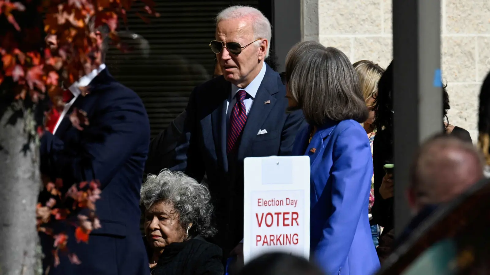 من بينهم بايدن.. 50 مليون ناخب أمريكي صوتوا بـ"الاقتراع المبكر"