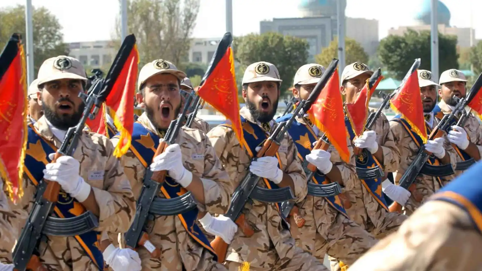 الدفاع الإيرانية: تعيين ما لا يقل عن 3 بدلاء لكل قائد عسكري