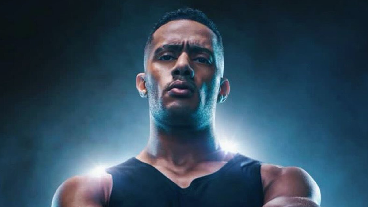 محمد رمضان يثير الجدل بالزي الفرعوني في كليب "غاوي نكش"‎