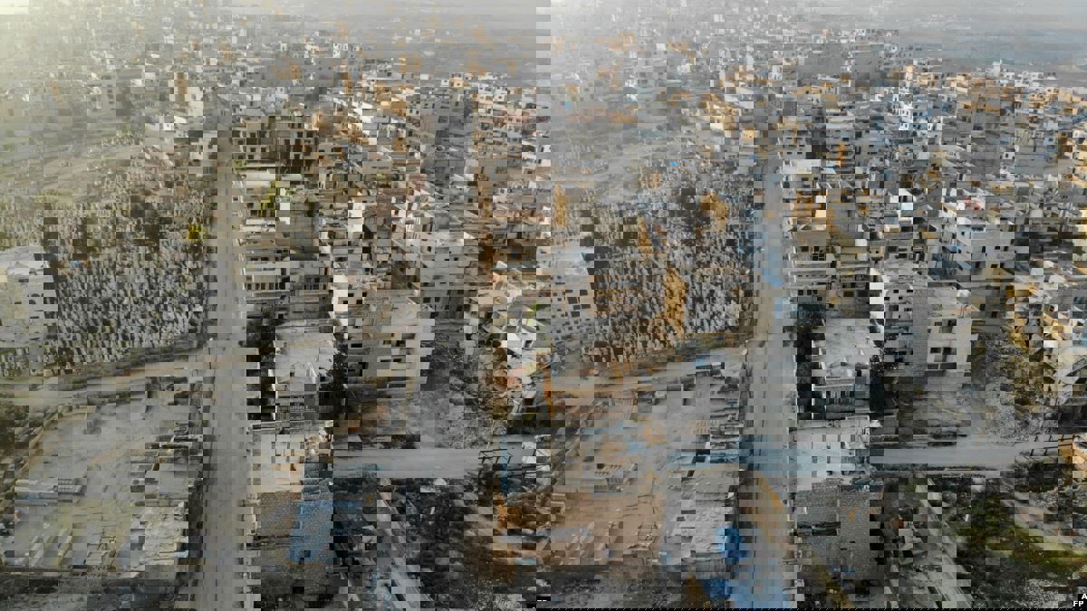 من مركز حضاري إلى مدينة أشباح‎.. كيف دمرت الحرب "معرة النعمان"؟ (صور)