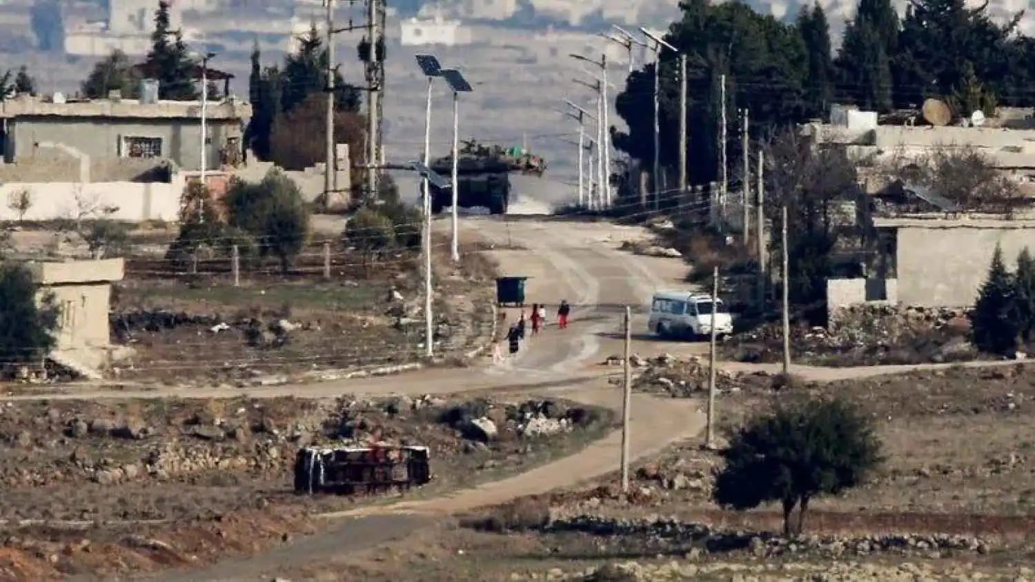 قوة إسرائيلية تتوغل في القنيطرة السورية (فيديو)