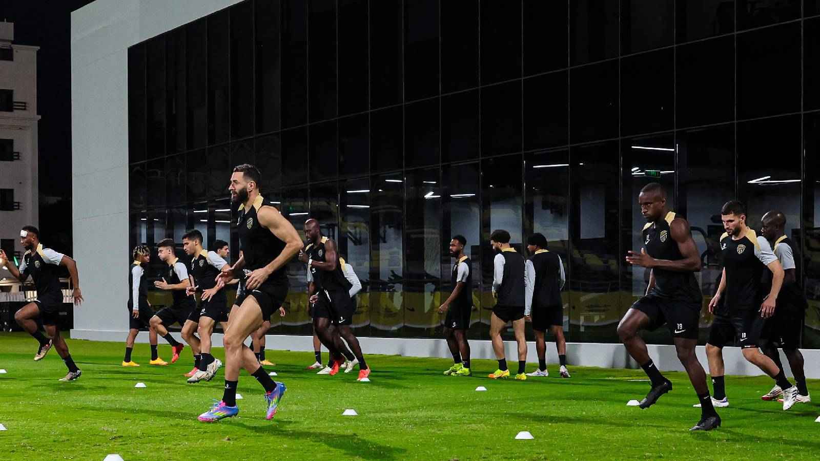 الاتحاد يتلقى دفعة فنية كبيرة قبل مباراة الشباب