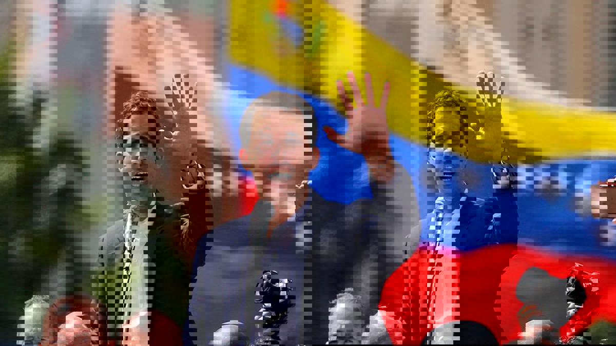 في تحدٍ لـ"مادورو".. "غوايدو" يتوجه إلى الحدود مع كولومبيا لإدخال المساعدات الإنسانية‎