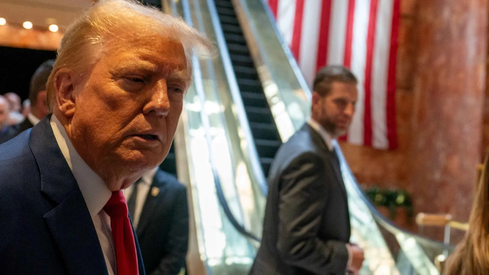 ترامب يطلب من المحكمة وقف النطق بحكم في قضية الممثلة الإباحية