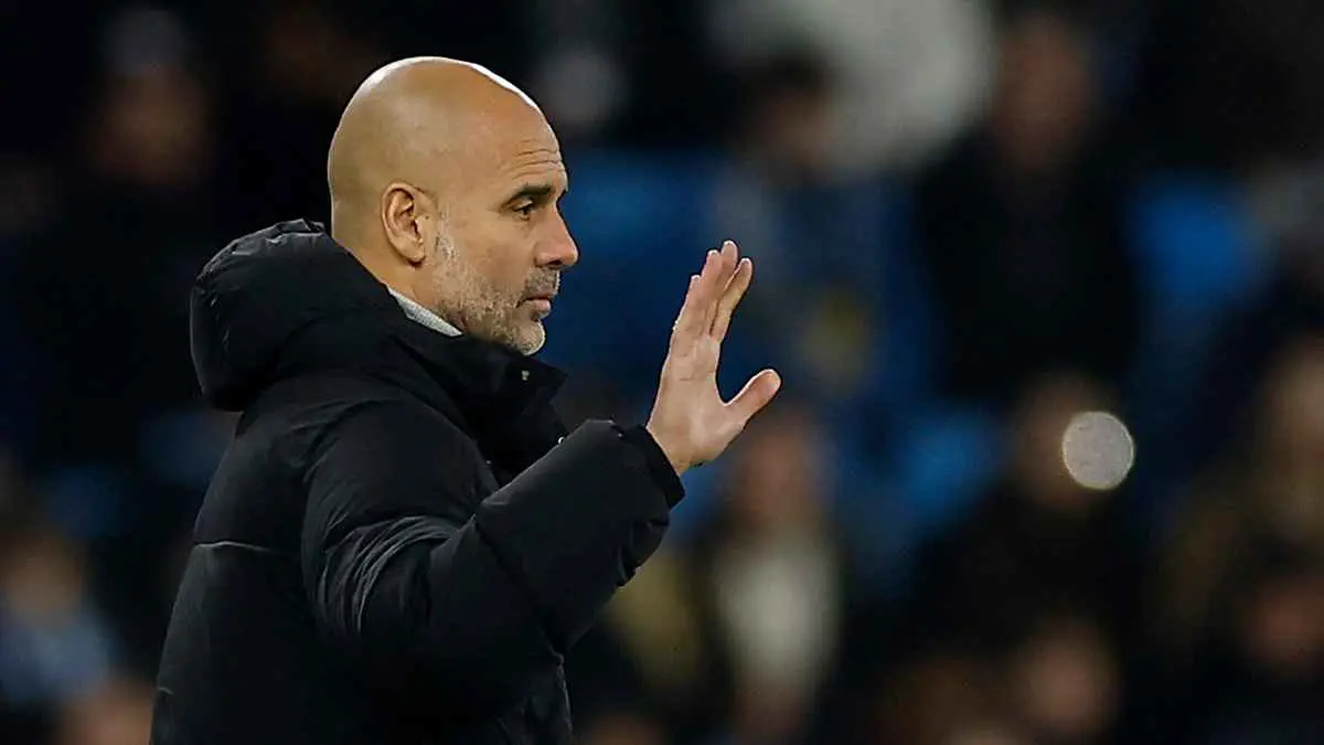 هل تشاجر في غرفة الملابس؟.. ضجة بسبب جروح وكدمات غوارديولا (صور)