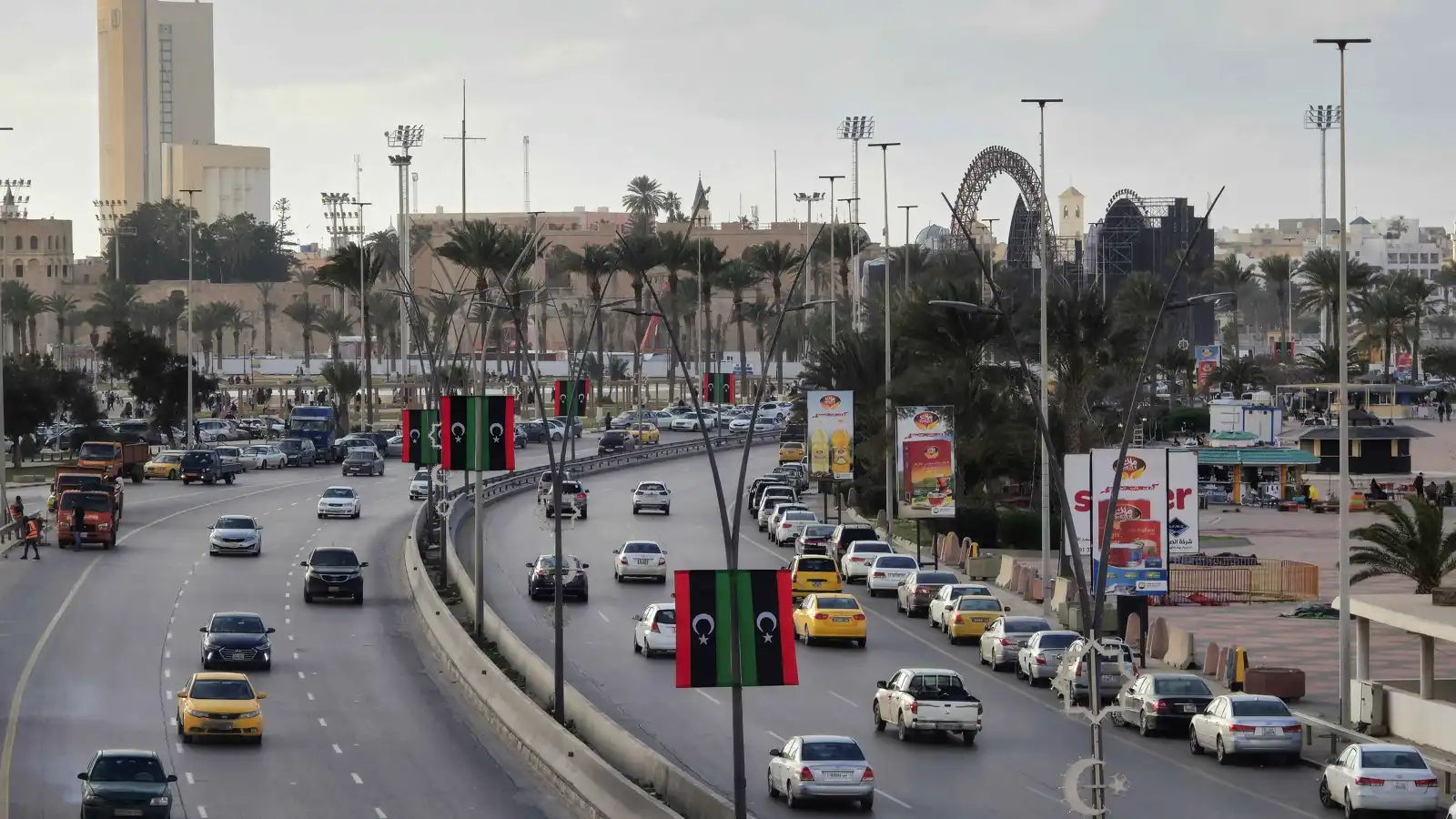 من الأمن إلى الطاقة.. كيف أعاد النفوذ الروسي الصيني واشنطن للمشهد الليبي؟