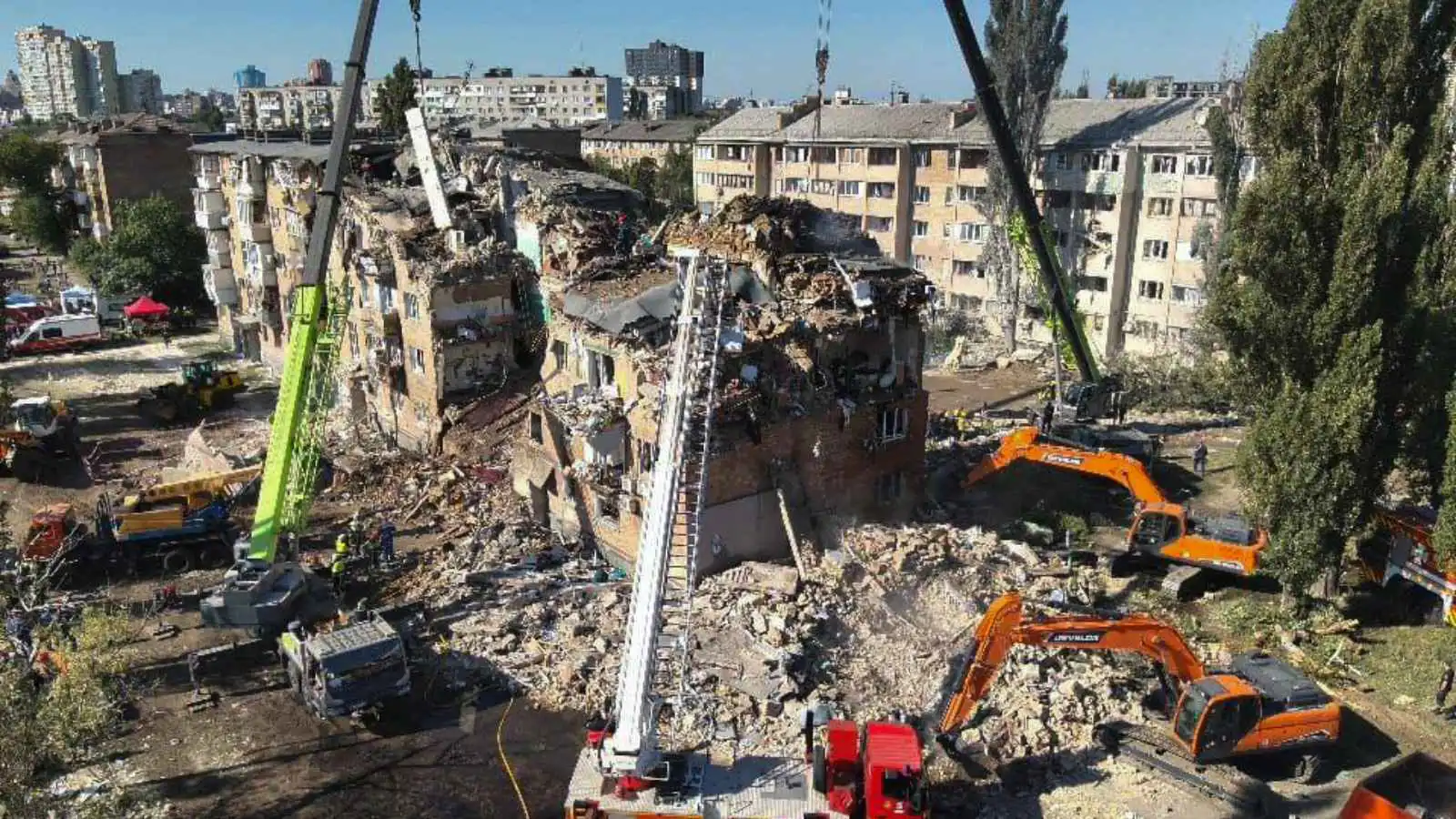 "السلام عبر القوة".. معادلة أوروبا المعقدة في الحرب الروسية الأوكرانية