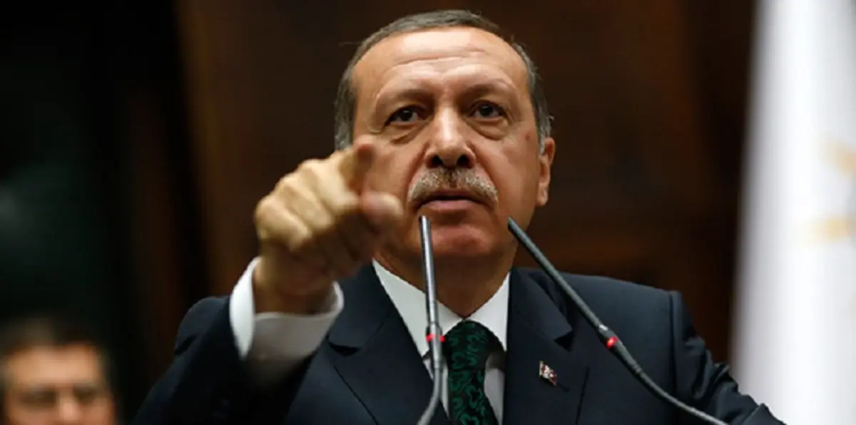 أردوغان قد يفقد منصبه بسبب ورقة (صورة)