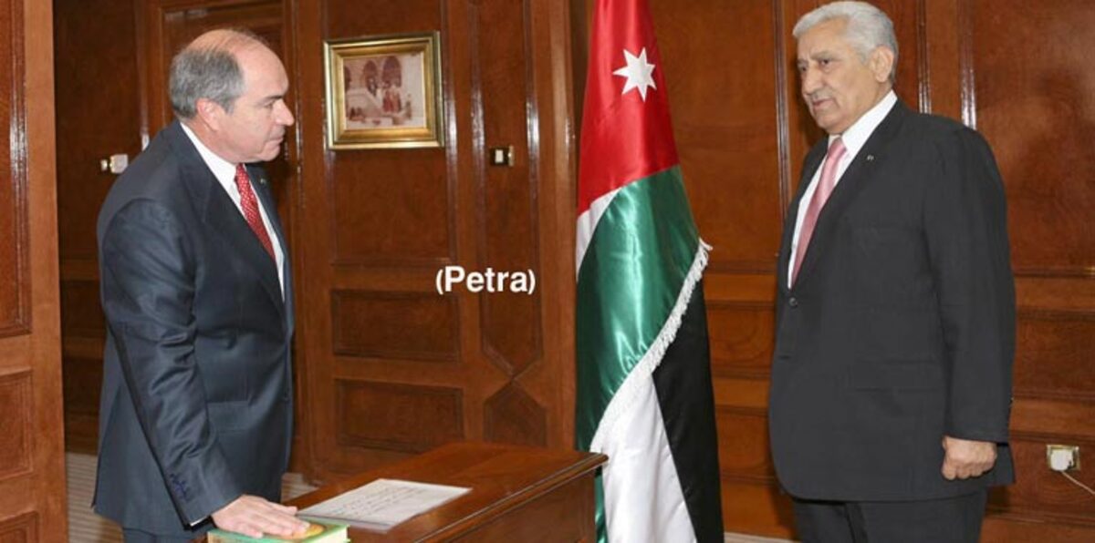 حكومة الملقي وطيف النسور