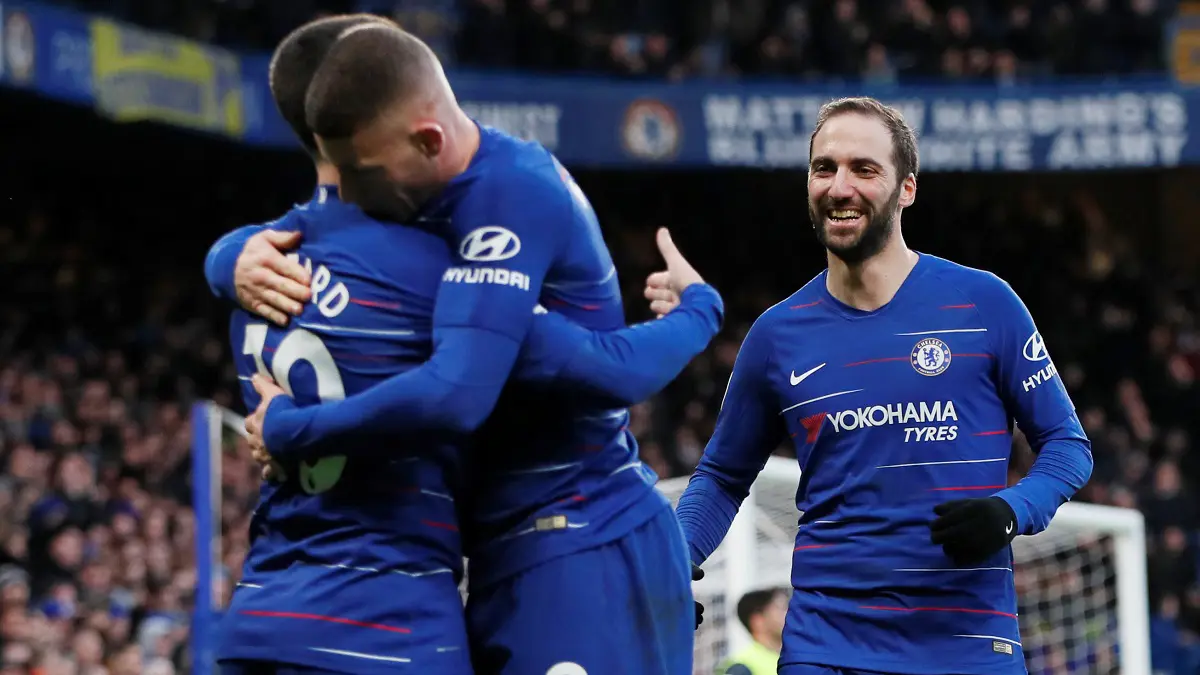 مباراة مانشستر سيتي وتشيلسي.. إيدين هازارد واثق في تكوين شراكة هجومية قوية مع هيغواين