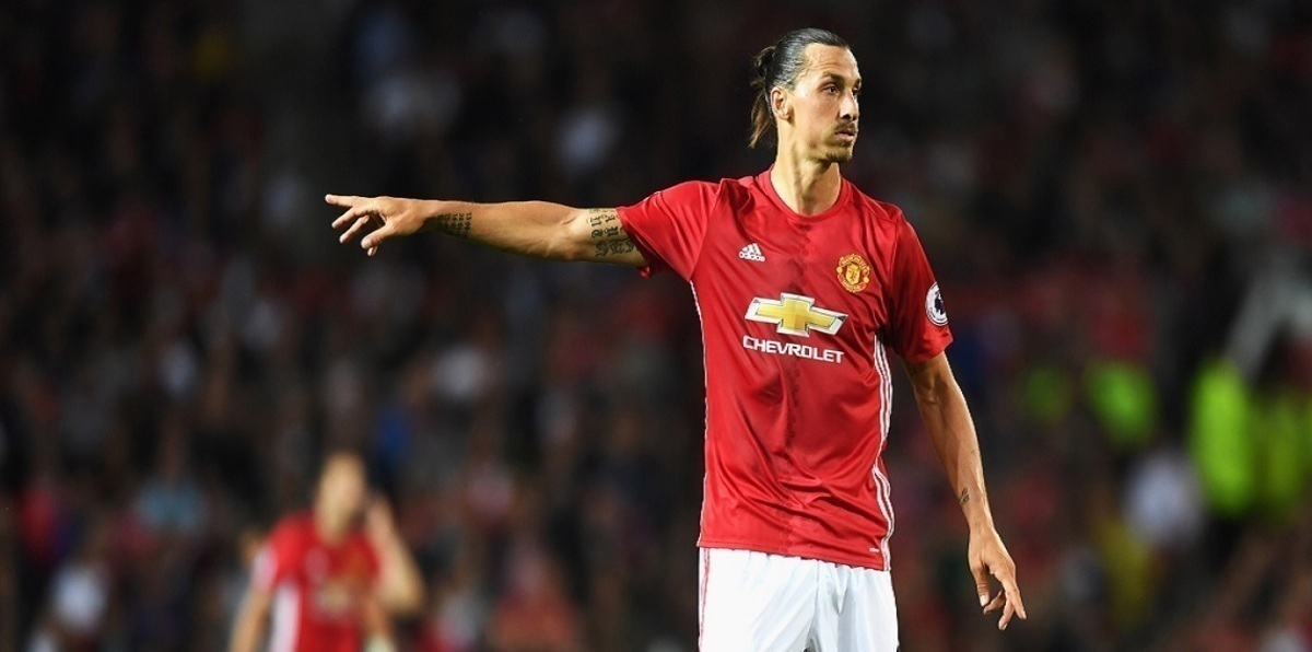 إبراهيموفيتش يعود إلى مانشستر يونايتد