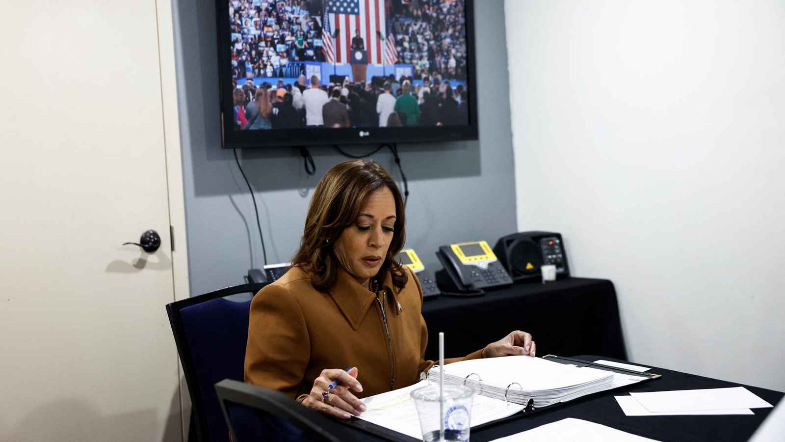 "غير قلقة".. هاريس تعلق على مباحثات ترامب ونتنياهو