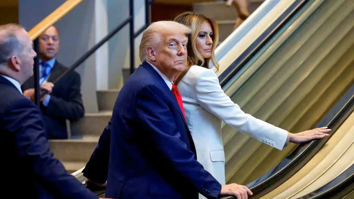 من "سُلّم" الأمم المتحدة إلى مجلس السلام.. ترامب يفجّر الجدل بتصريحات "جريئة"