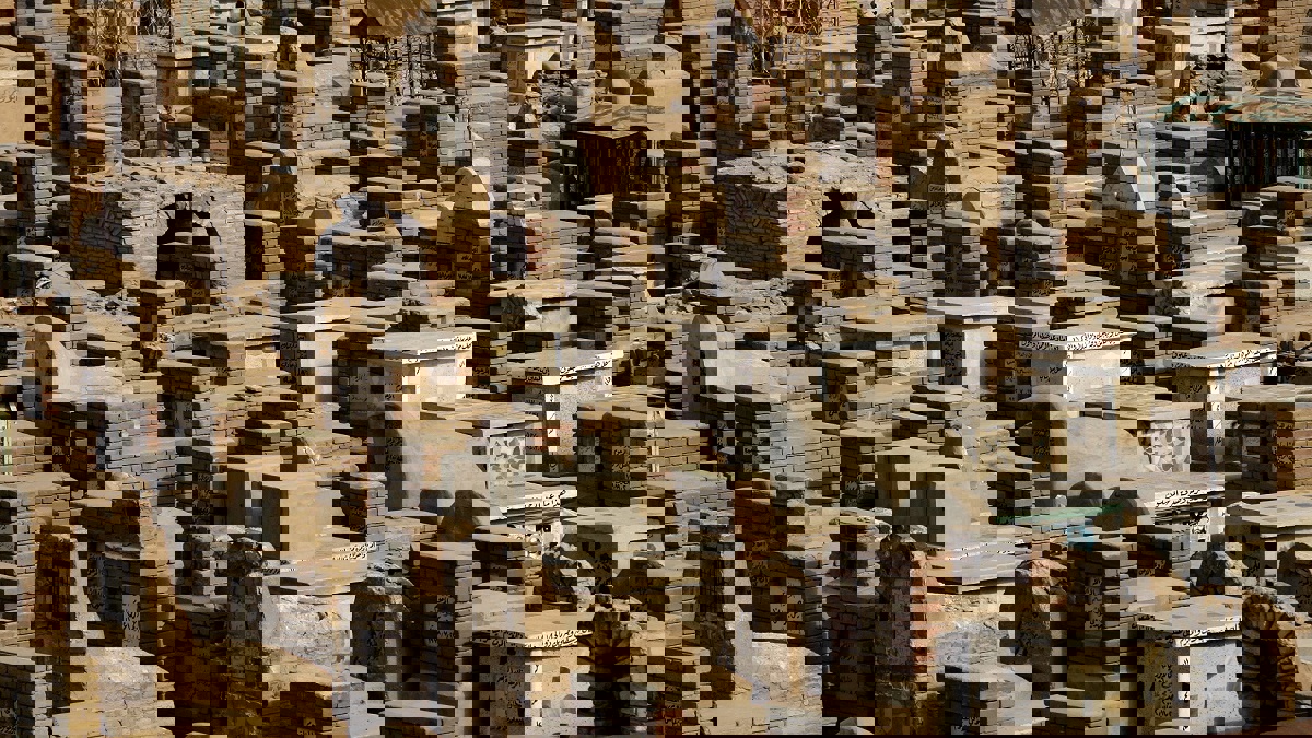 حملات تدعو إلى نبش القبور في مصر لتطهيرها من "السحر"