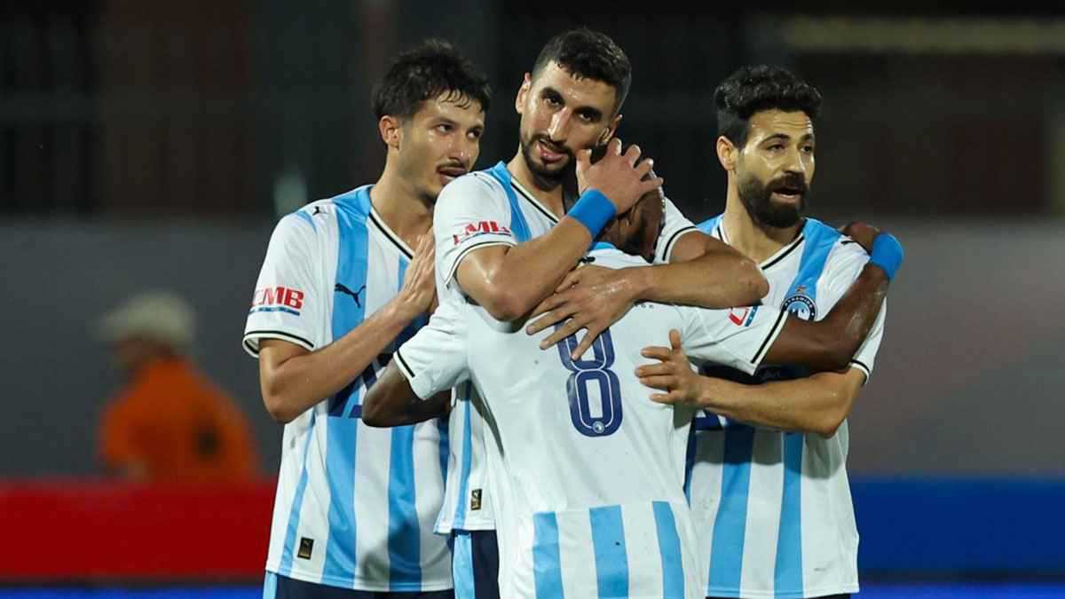 القنوات الناقلة لمباراة بيراميدز وأوكلاند سيتي في الإنتركونتننتال