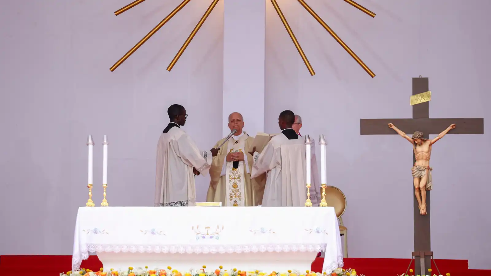 قداس البابا ليو بابا