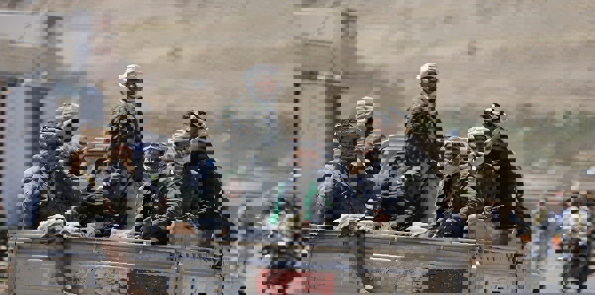 قيادي يمني يكشف كيف يوقع الحوثي بحلفائه لضمان ولائهم "المطلق"