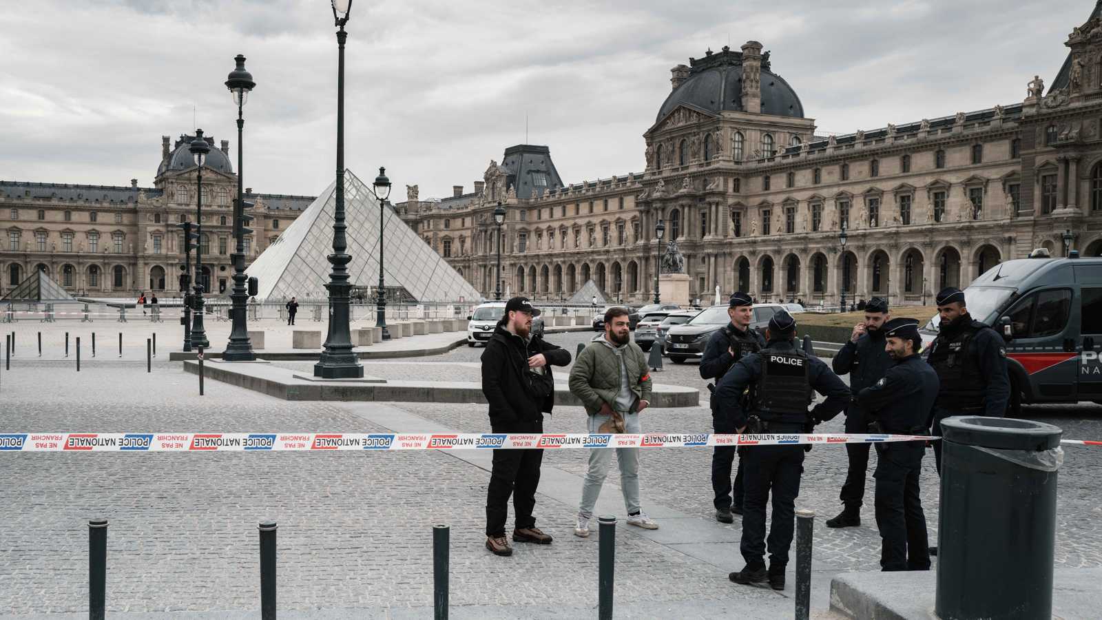 متحف اللوفر في في فرنسا