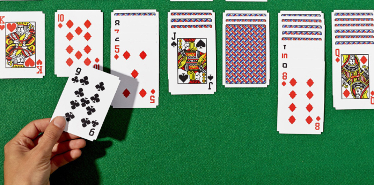 صدق أو لا تصدق.. مبتكر Solitaire لم يتقاض أجرًا من مايكروسوفت (فيديو)