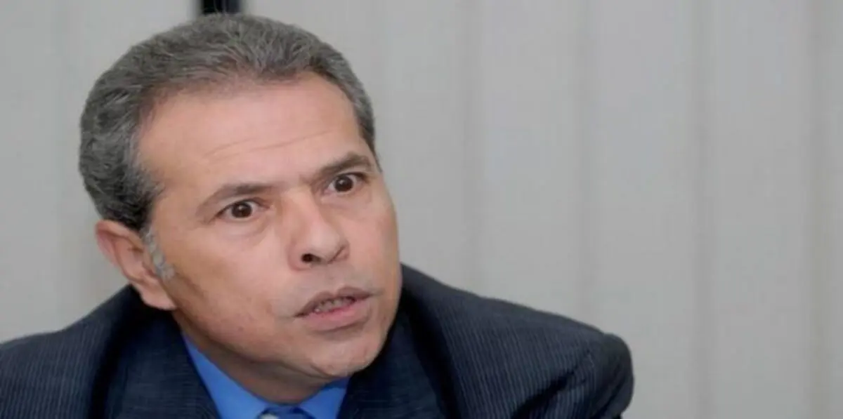 شاهد.. توفيق عكاشة يغازل حياة الدرديري على الهواء