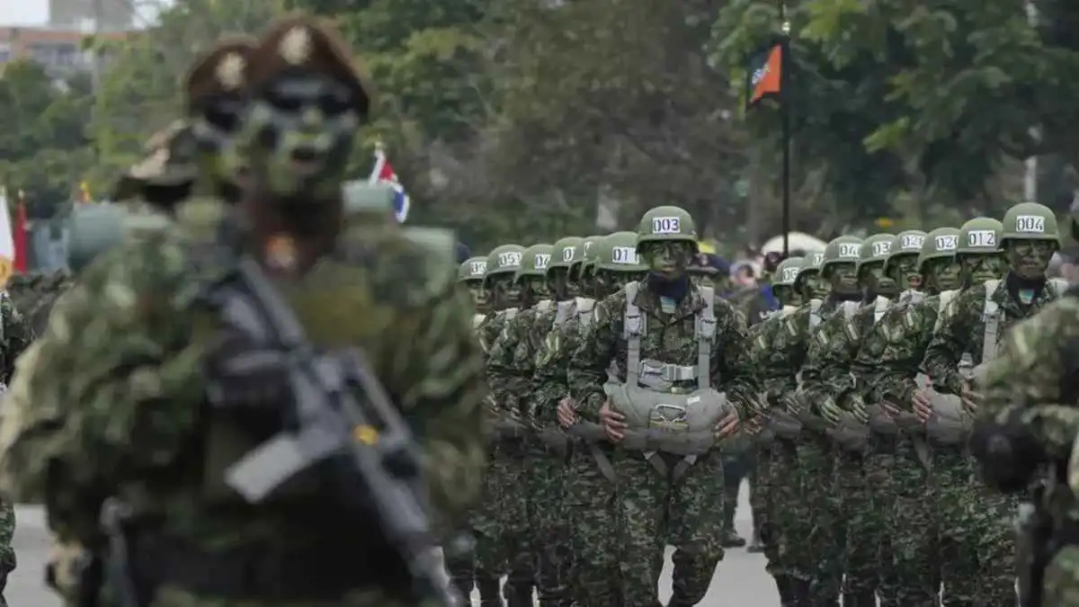 "قوة ضاربة" في أمريكا اللاتينية.. هل الجيش الكولومبي جاهز لحرب خارجية؟