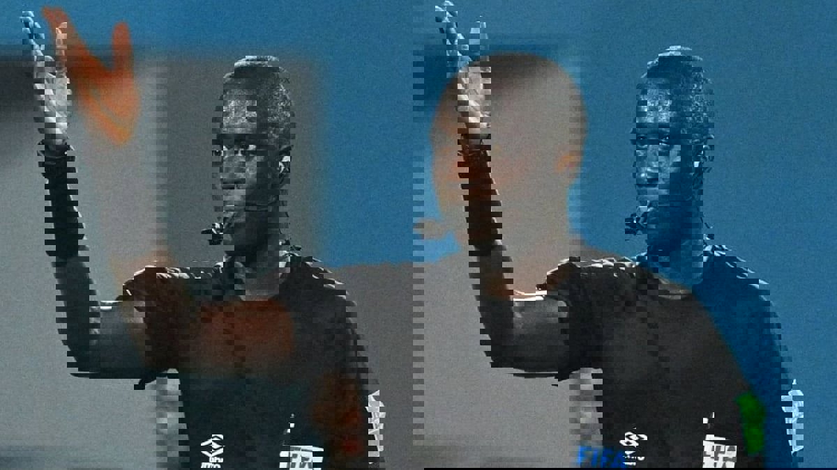 النادي الأهلي الليبي يشن هجوما على الحكم باكاري غاساما