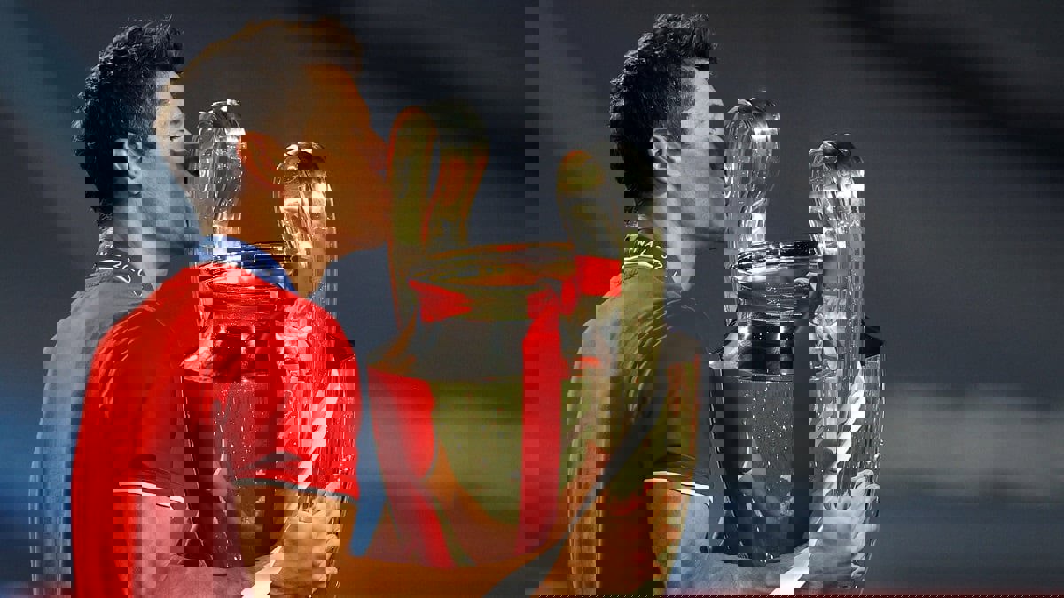 ليفاندوفسكي: أنا الأحق بالكرة الذهبية