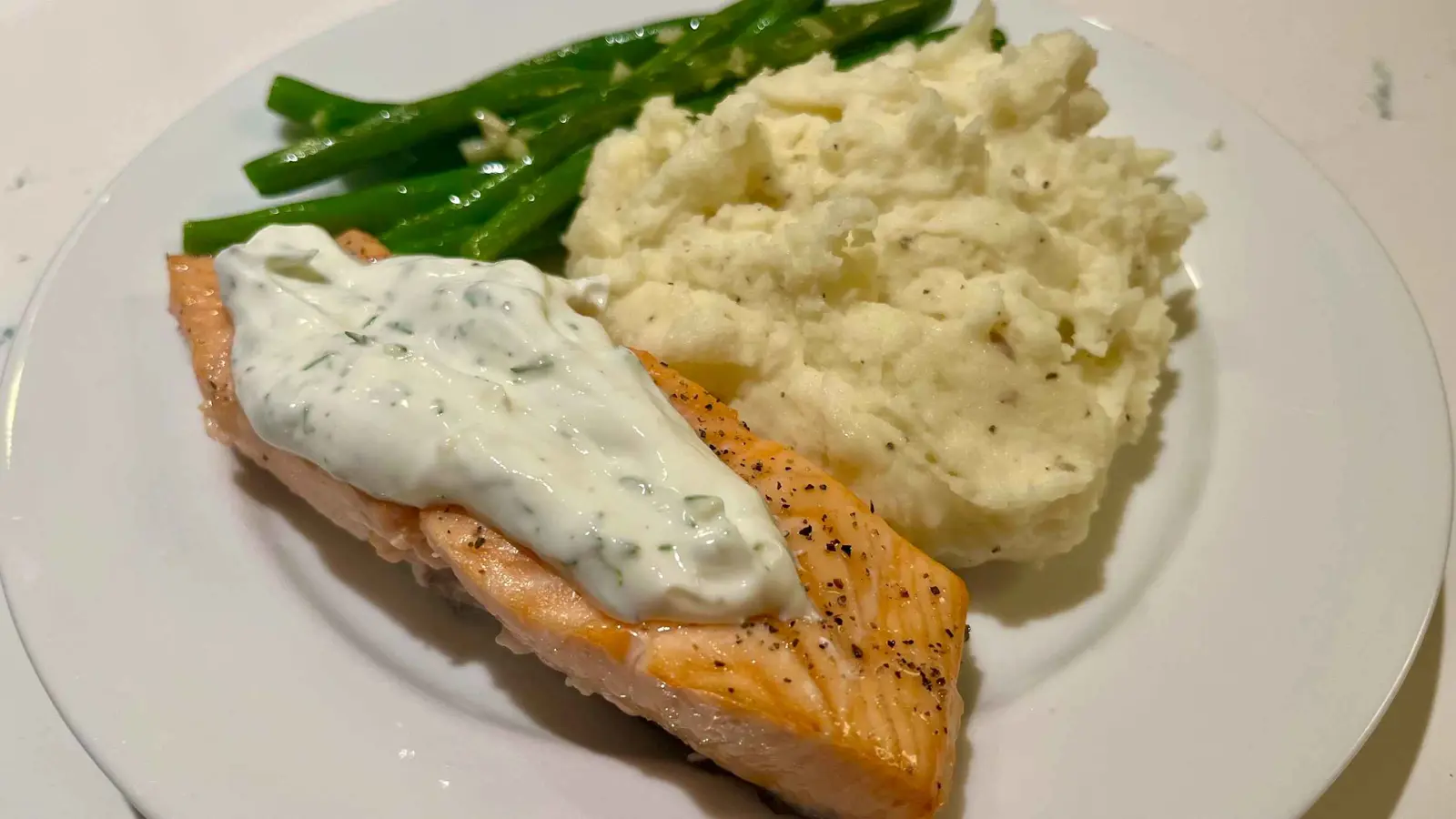 6 أطعمة أساسية لتعزيز صحة العظام