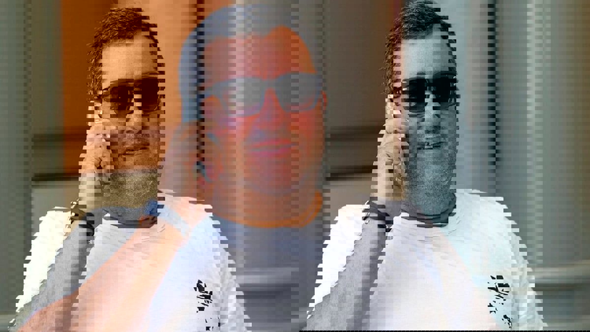 رايولا يرد على أنباء وفاته