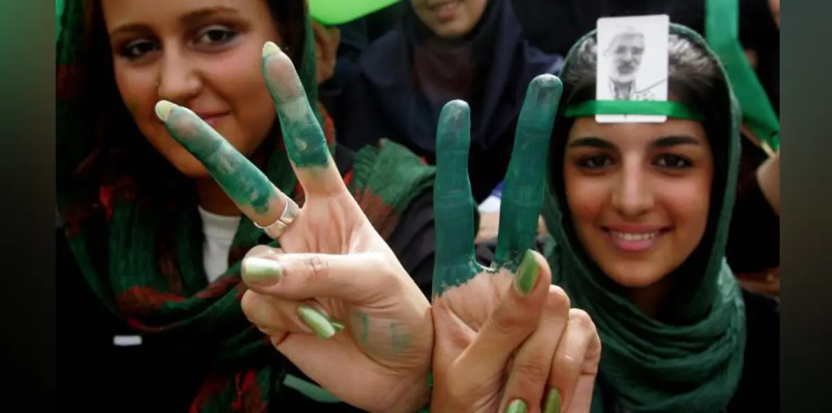 فتوى جديدة لخامنئي تسمح بمشاركة المرأة في الانتخابات دون إذن زوجها