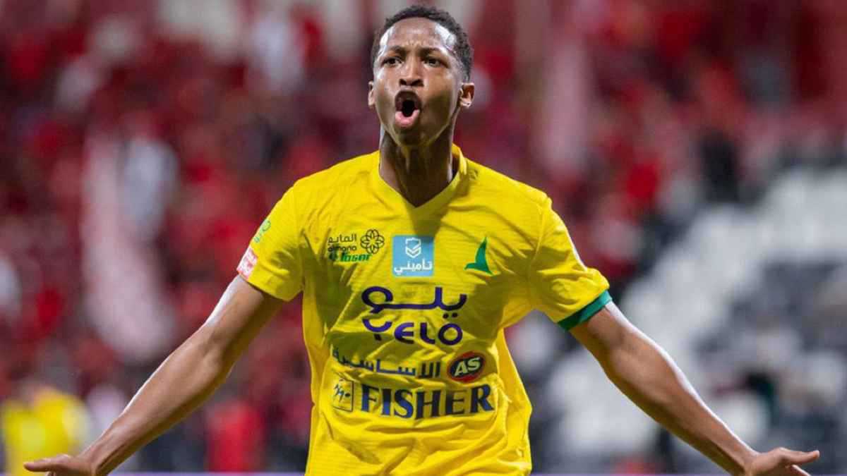 إدارة الخليج تصدم الهلال السعودي بشأن صفقة مراد هوساوي