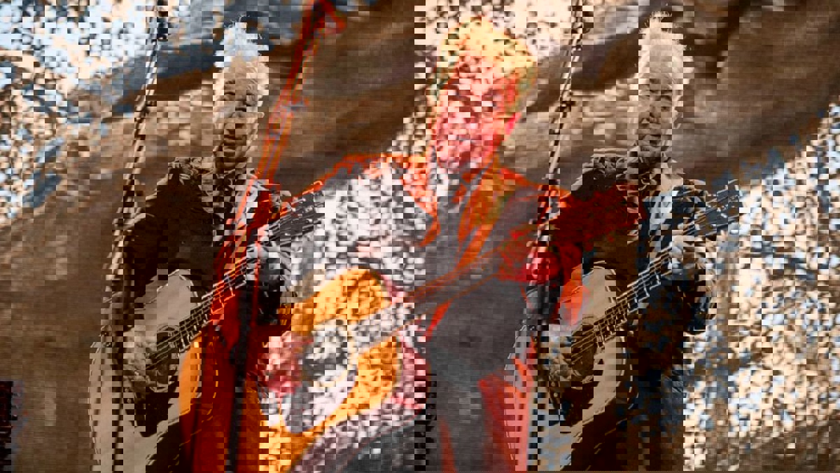 وفاة المغني الأمريكي جون براين بفيروس كورونا