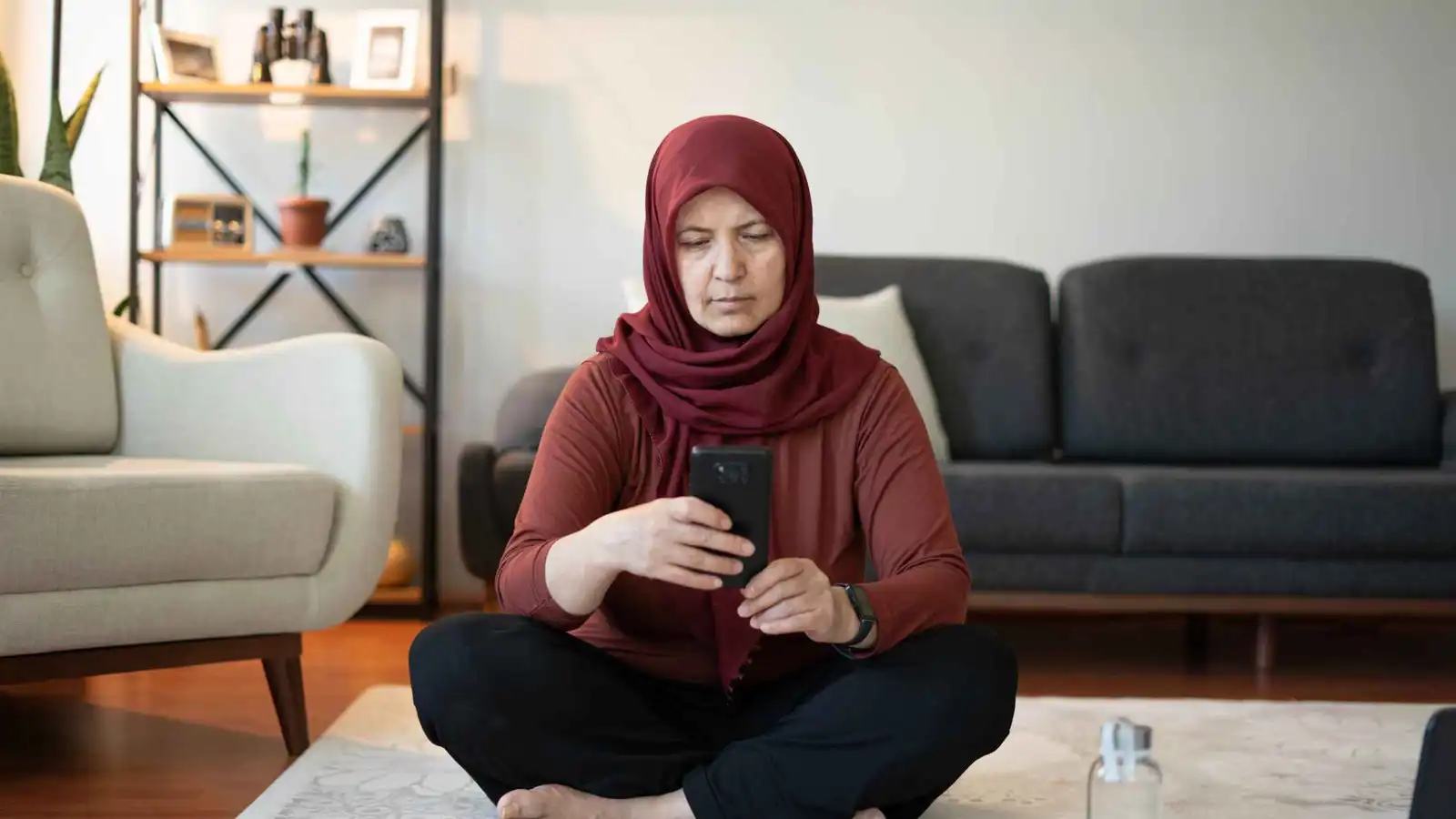 "الصوم بذكاء".. كيف يراقب أصحاب الأمراض المزمنة صحتهم في رمضان؟