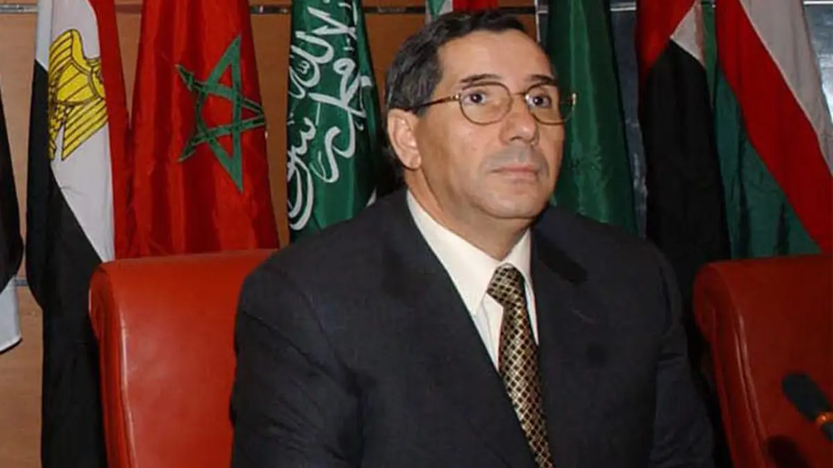 مفكر جزائري يدعو إلى "إلغاء" فريضة الصيام درءا لمخاطر كورونا