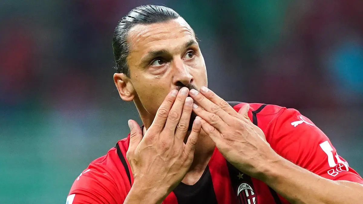 بيولي: إبراهيموفيتش يغيب عن مباراة ميلان ضد إمبولي بسبب الإصابة