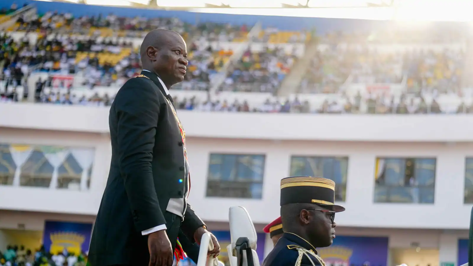 "جون أفريك": استقالة 18 وزيراً من الحكومة الغابونية تمهيدا لتعديل وزاري