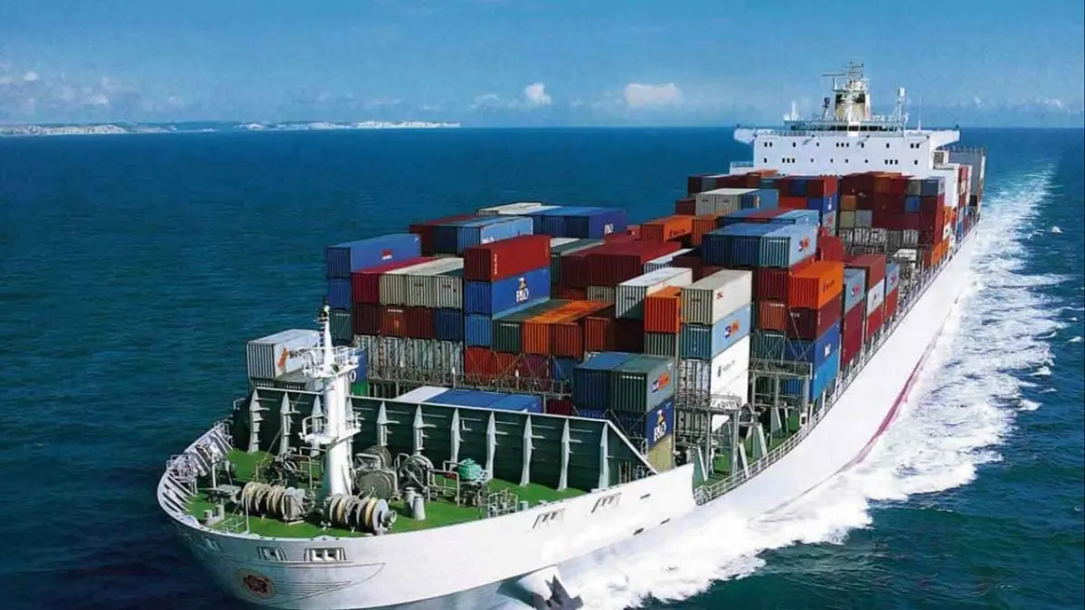 تونس تدشن خطا بحريا مباشرا مع طرابلس الليبية