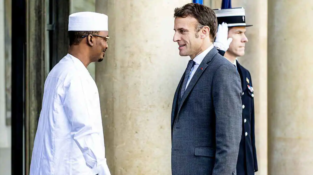 بعد انسحاب القوات الفرنسية.. هل يعيد لقاء باريس ترميم العلاقة مع تشاد؟