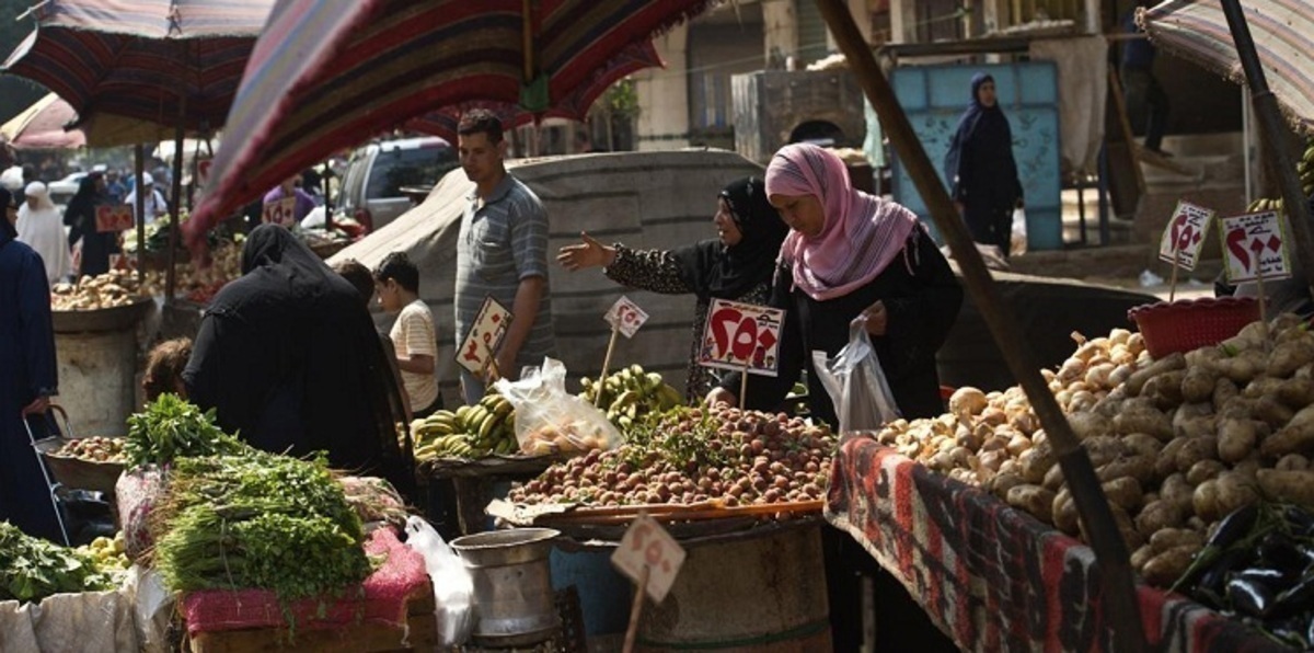 لماذا تواصل الأسعار ارتفاعها رغم هبوط الدولار مقابل الجنيه المصري؟