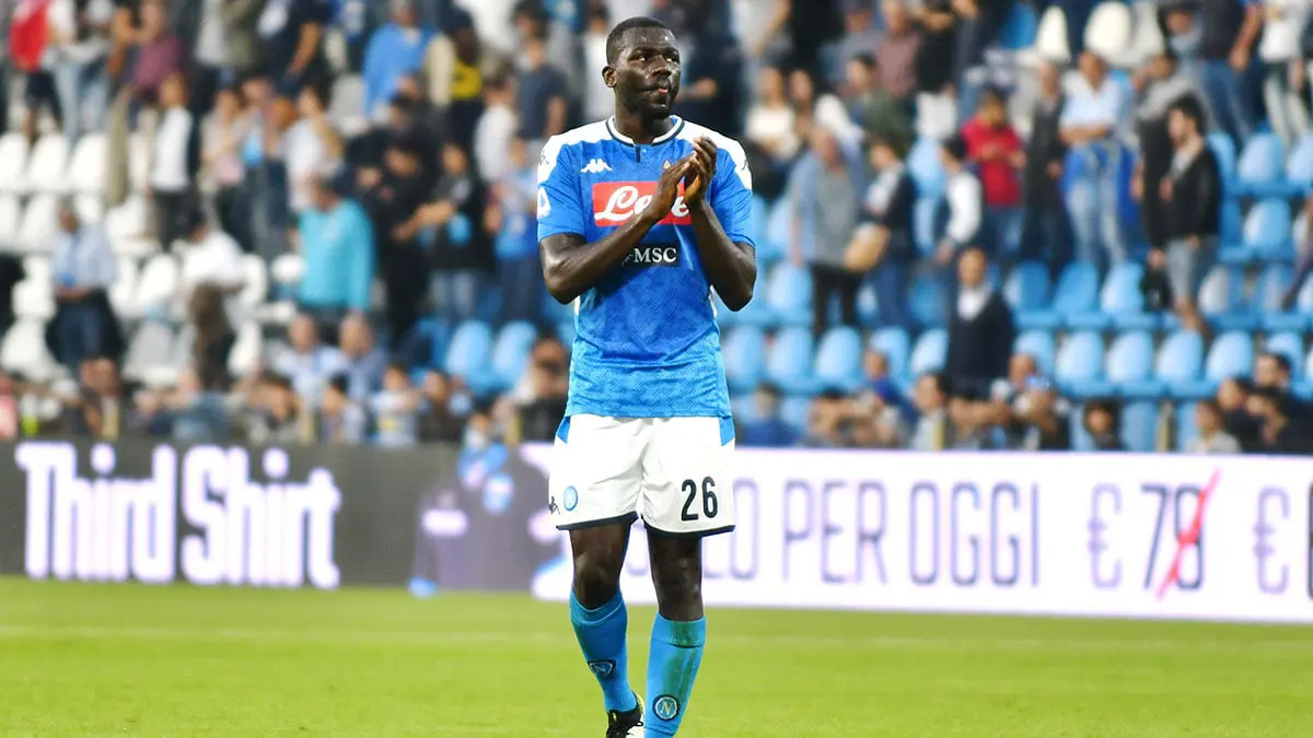 رئيس نابولي يوجه رسالة للأندية الراغبة في ضم خاليدو كوليبالي