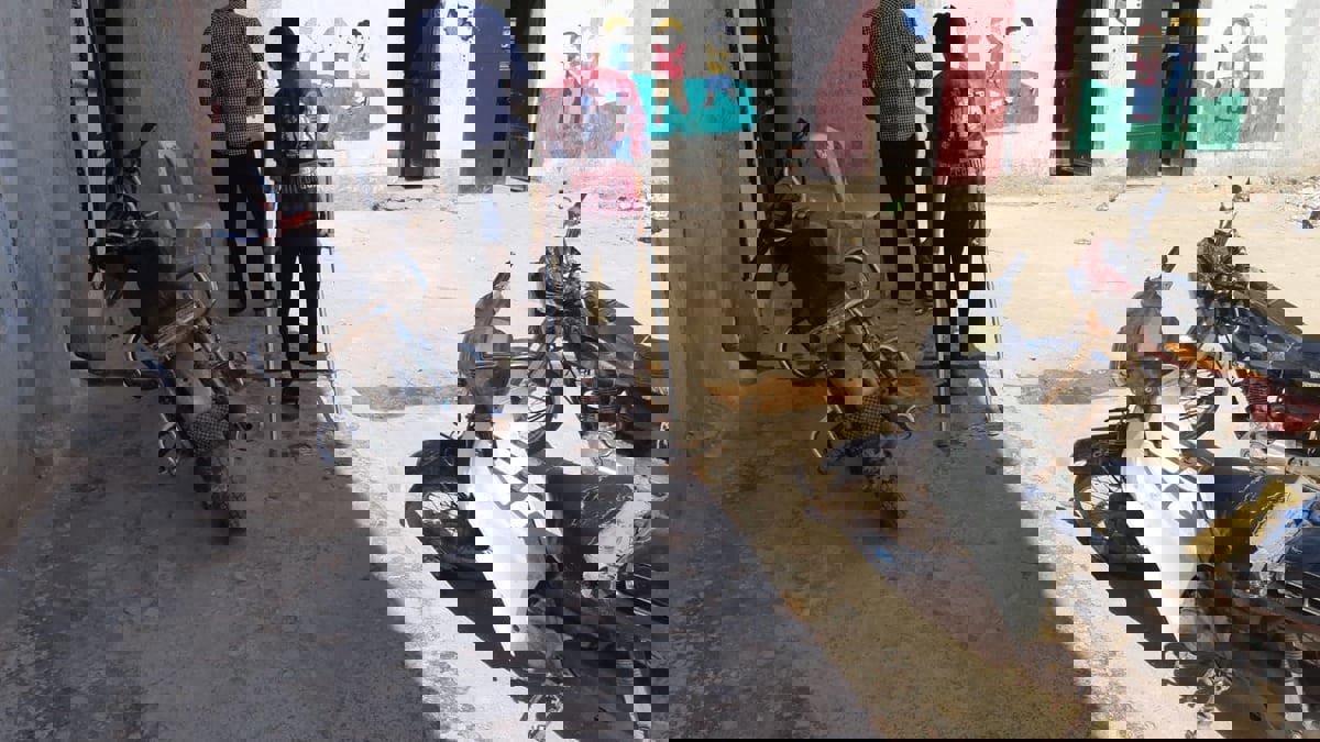 "بتمنى أرجع أمشي".. تفاقم "مأساة" مبتوري الأطراف في إدلب السورية